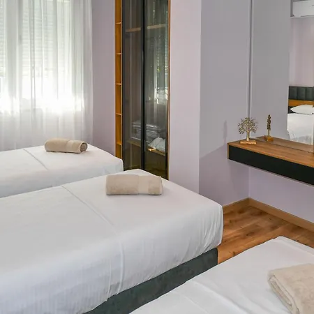 Hata Luxury Apartment Shkoder